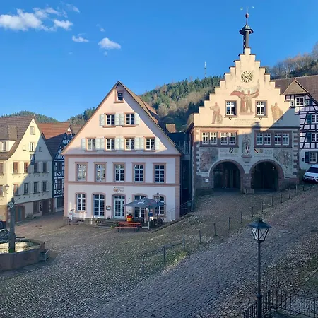 Sonne Hotel *